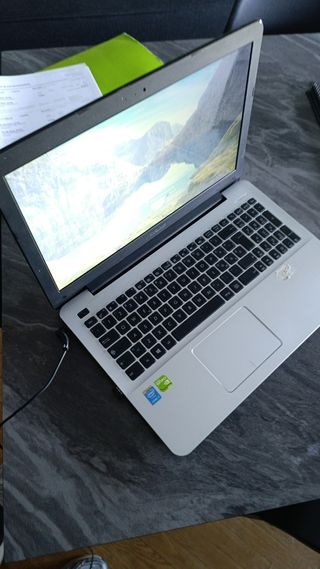 Portátil ASUS 15 Core i7 4ª Gen