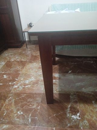 Mesa de comedor de madera + 2 sillas de REGALO 
