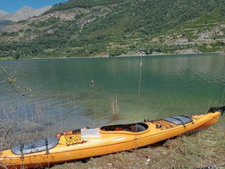 Kayak de travesía en polietileno