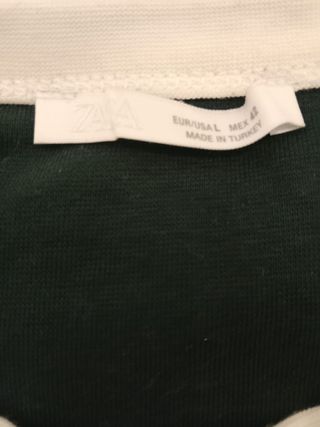 Camiseta Zara verde oscuro como nueva