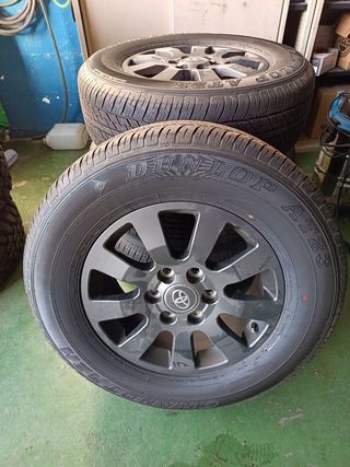 Juego Ruedas Toyota Land Cruiser