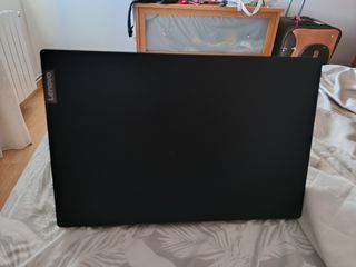 Portátil Lenovo V145-15AST AMD A9-9425