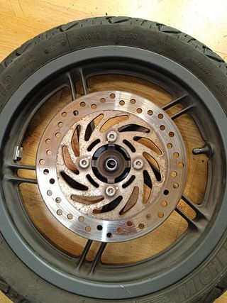 Rueda  delantera  completa Honda PCX 125