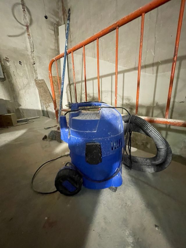 Aspiradora industrial azul