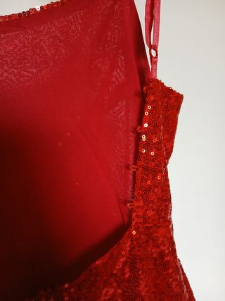 Abito rosso con paillettes