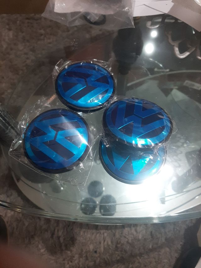 Tapabujes de llantas vw