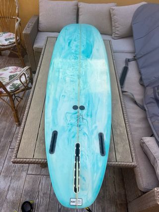Tabla de surf 6.10+Quilla+funda FCS+ invento