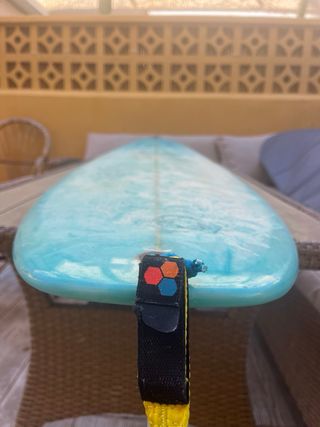 Tabla de surf 6.10+Quilla+funda FCS+ invento
