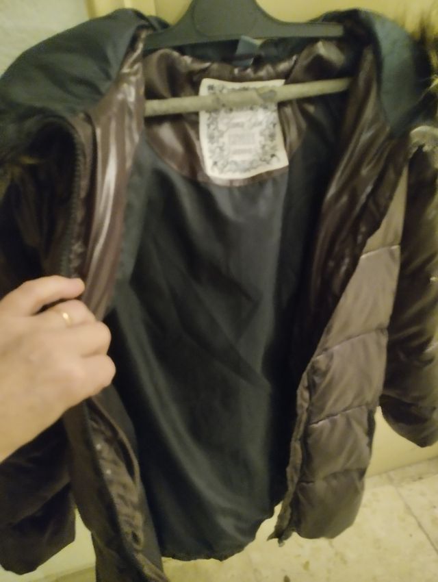 Chaqueta niña plumífera con capucha