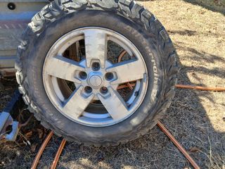 Llantas Jeep R17 BFGoodrich All-Terrain T/A KO2