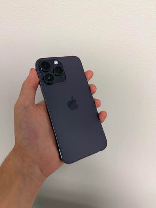 iPhone 14 Pro Max Morado