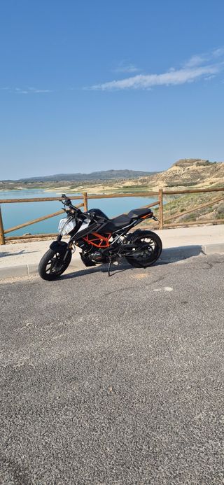 KTM 125 Duke 2022