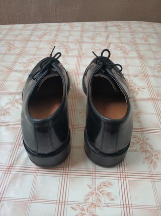 Zapatos de Cuero Legítimo Negros