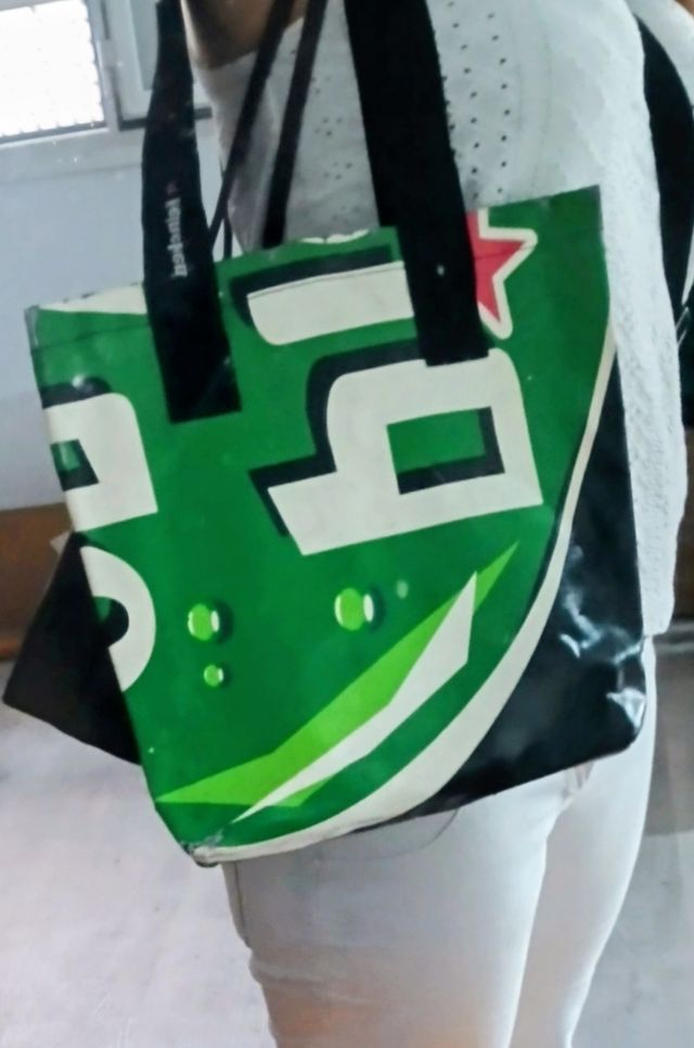 Bolso Heineken reciclado