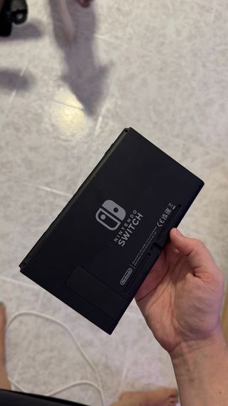 Nintendo Switch Azul y Rojo Solo utilizada una vez