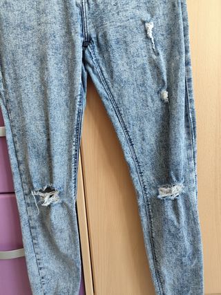 Pantalón vaquero Bershka