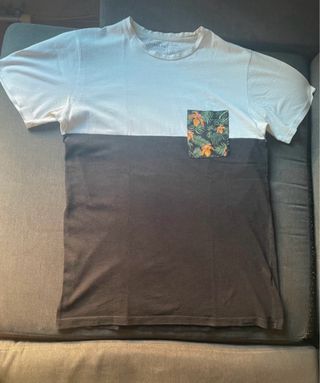 Camiseta Pull&Bear blanca y negra - Talla S