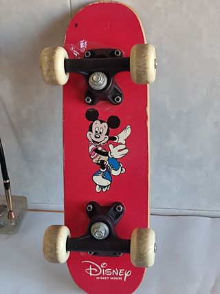 Skate Mickey Mouse Disney Rojo