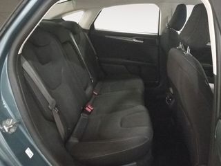 Ford Mondeo Hybrid Titanium