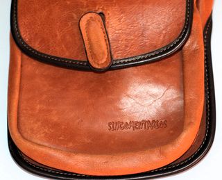 Bolso de muslo de cuero marrón