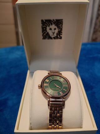 Reloj Anne Klein dorado y verde