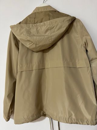 Chubasquero Xonix Beige Talla M