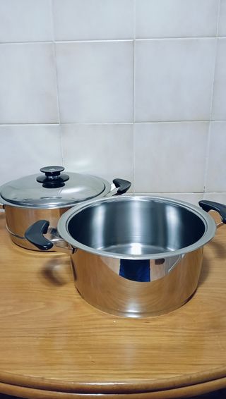 Olla AMC y Vaporera grande COMO NUEVA 