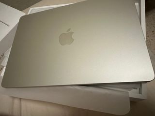 MacBook Air M3 Plata