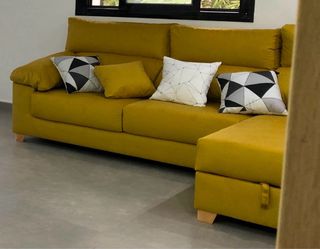 Sofá Chaiselongue con Arcón