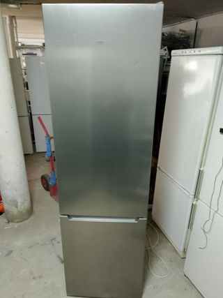 Frigorífico Zanussi Inox