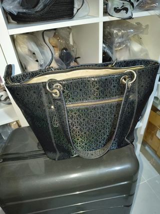 Bolso Guess Negro Logo Monogram