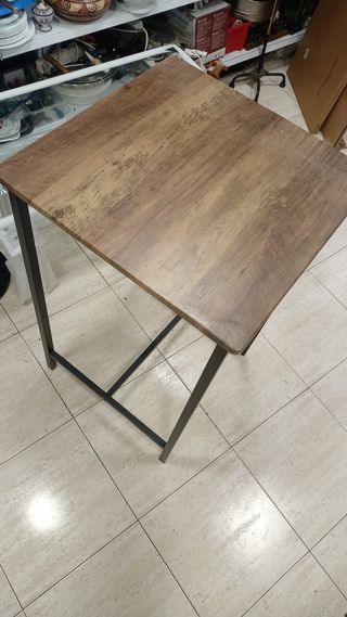 Mesa alta madera y metal