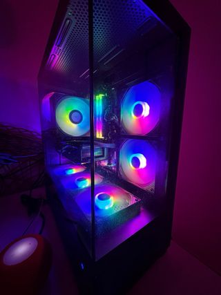 PC Gamer Asus PRO Ryzen 7 7700X RTX 4060 Ti