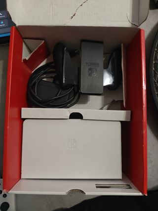 Oltre 30 giochi OLED per Nintendo Switch + microSD da 256 GB 