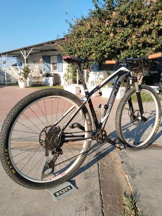 Bicicleta KTM Myroon 29 Carbono
