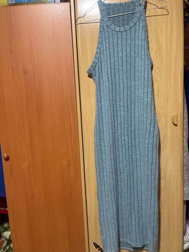 Vestido ajustado gris