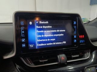 Toyota C-HR Hybrid Style Plus