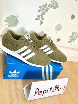 Adidas LA Verde Militar Talla 41 1/3