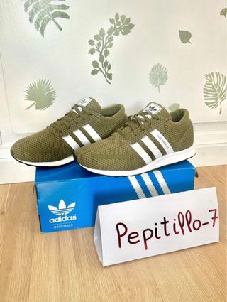 Adidas LA Verde Militar Talla 41 1/3