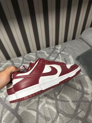 Nike Dunk Low Rojo y Blanco