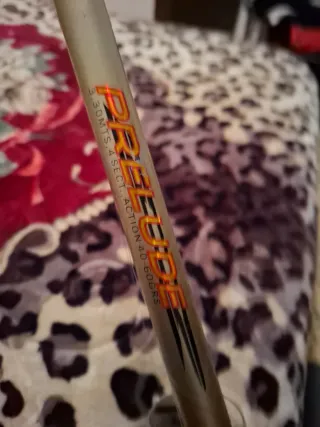 Caña de pescar con carrete