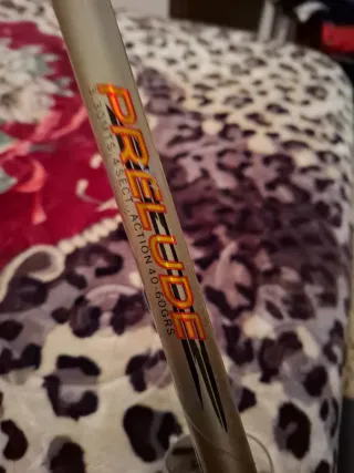 Caña de pescar con carrete