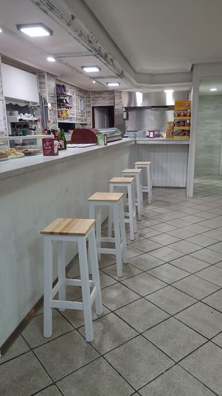 Taburetes altos barra madera 690952659