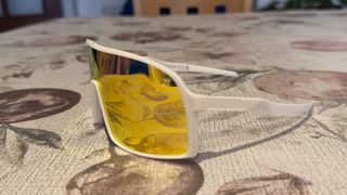 Gafas de sol polarizadas blancas