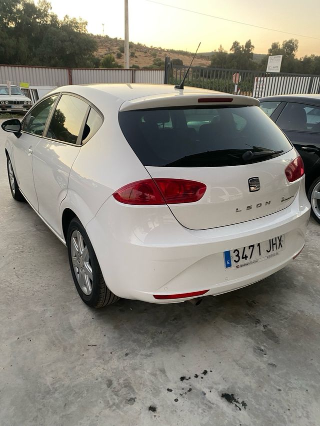SEAT Leon año 2011 1.6tdi (105cv)