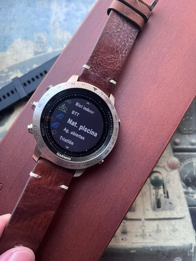 Garmin Fenix Chronos con correa de cuero + silicon