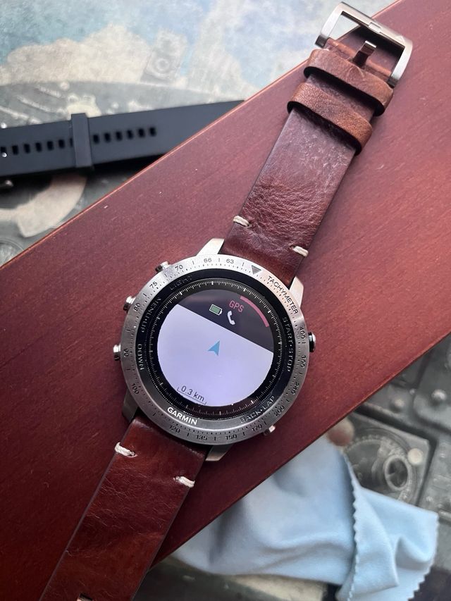 Garmin Fenix Chronos con correa de cuero + silicon