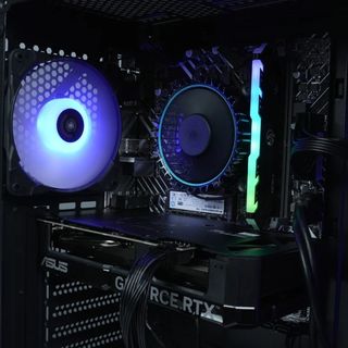 PC Gaming UNYKA con RGB