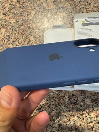 Cover iPhone 16 Silicone Blu Denim
