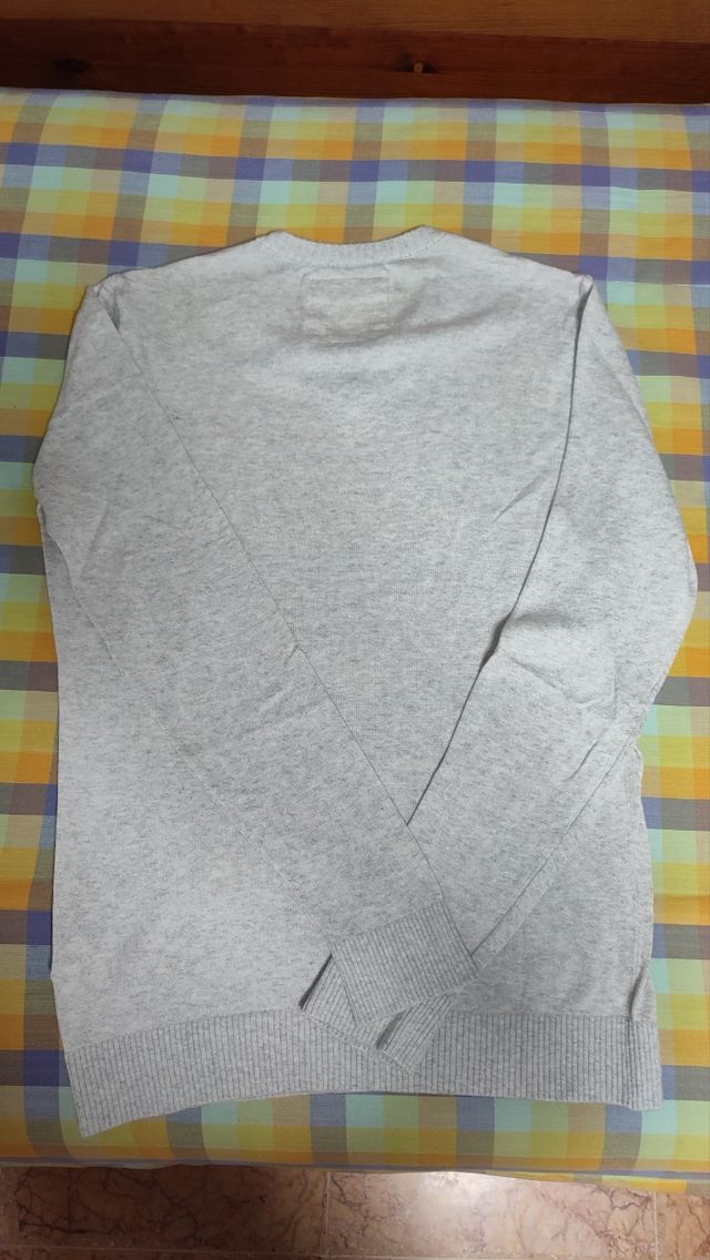 Jersey Hollister chico punto gris T-S